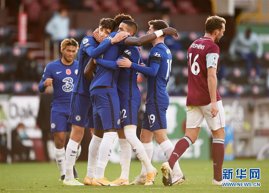 他不仅在三 他不仅在三