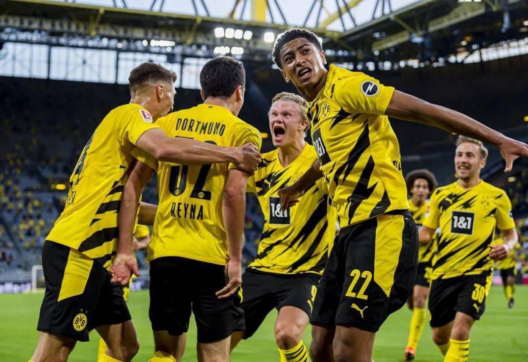 场比赛的亮 场比赛的亮