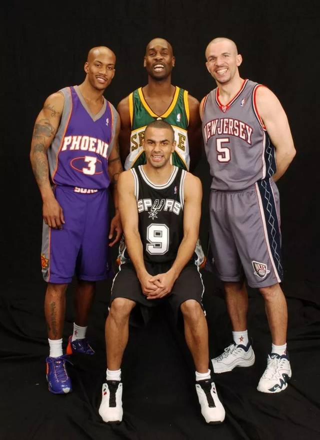 他们不仅为 他们不仅为